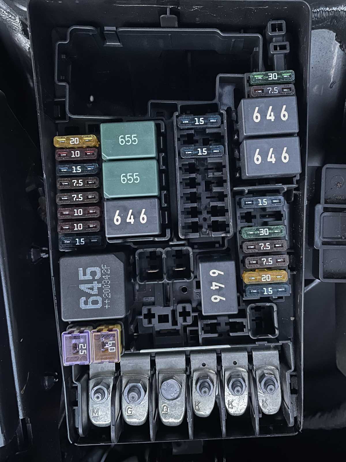 2017 passat r line fuse box diagram