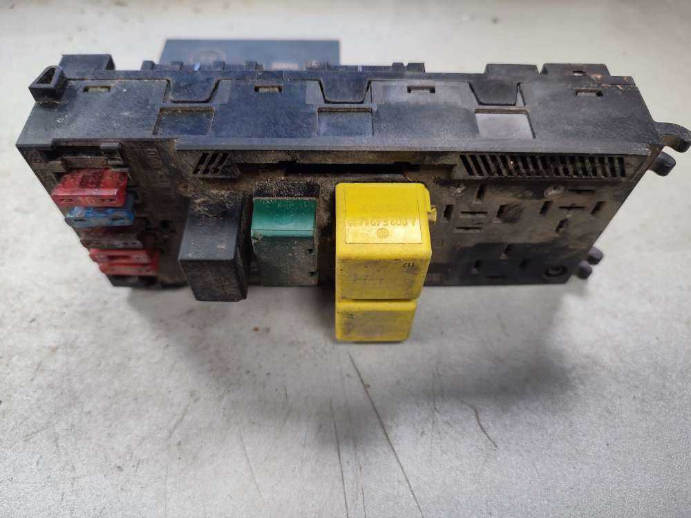 05 mercedes clk320 fuse box diagram
