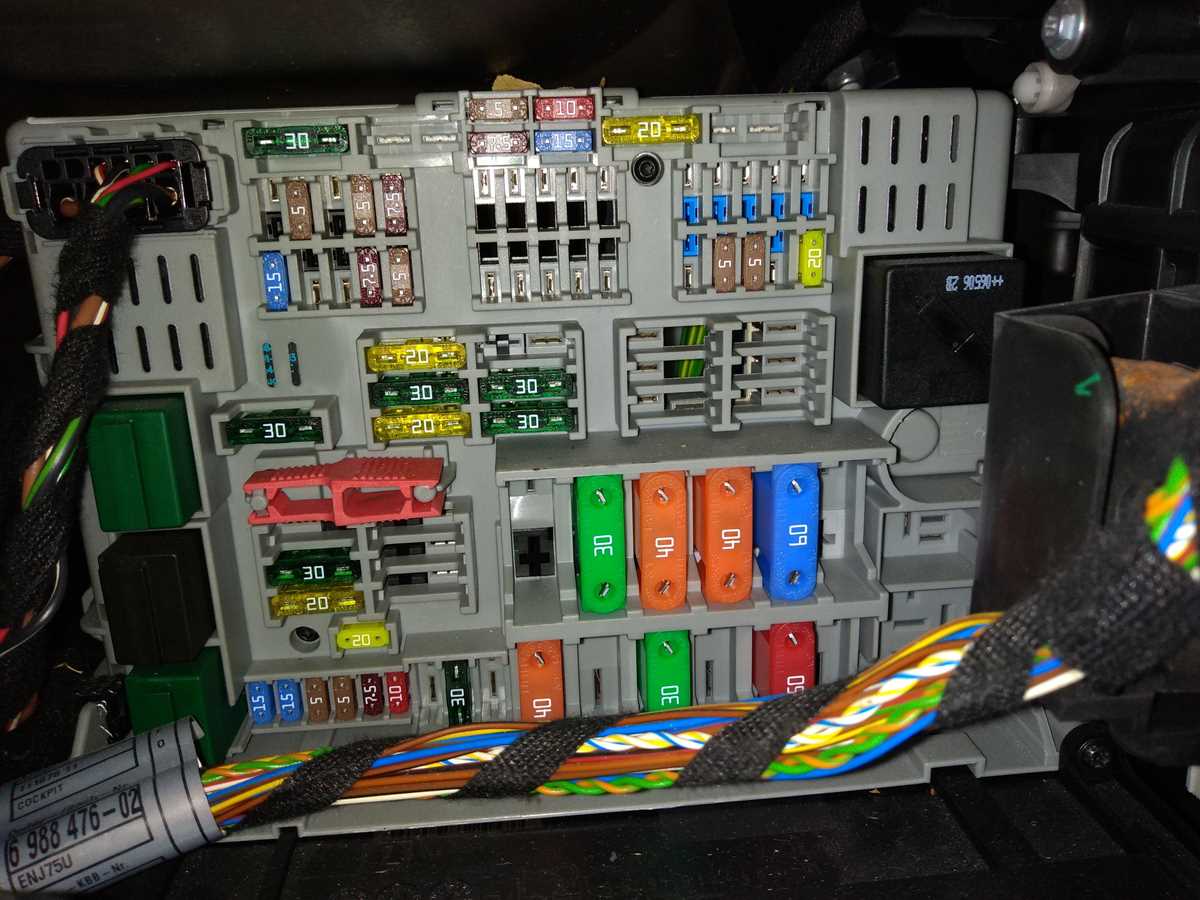 2009 bmw 335i fuse box diagram