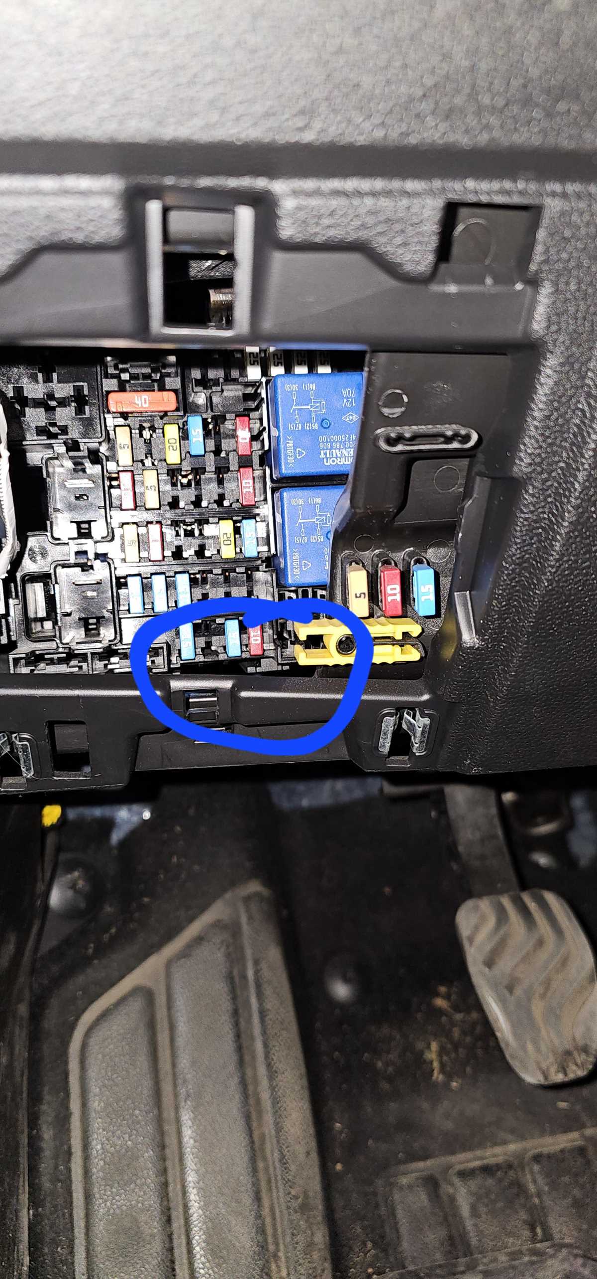 renault captur fuse box diagram