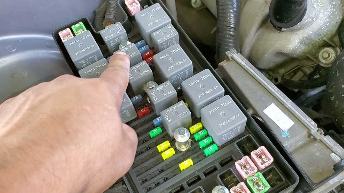 2007 ford mustang 4.0 fuse box diagram