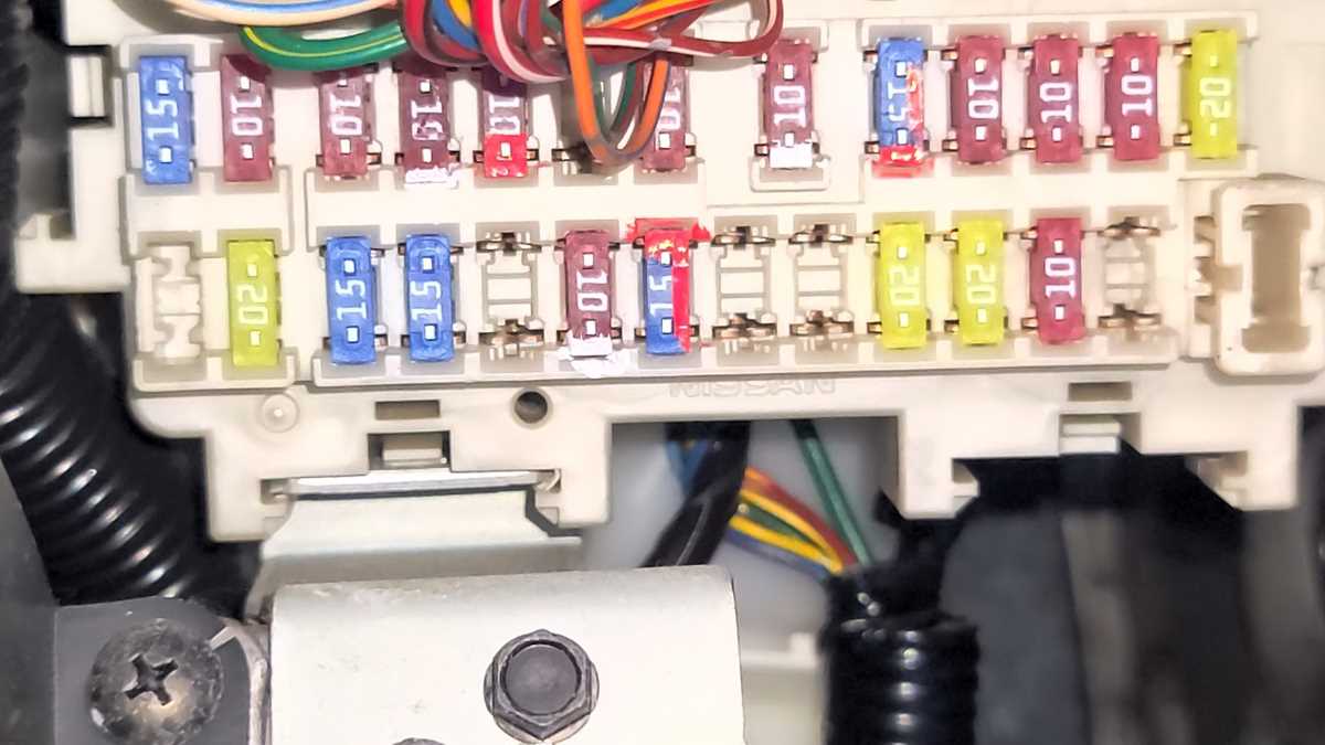 nissan altima 2015 fuse box diagram