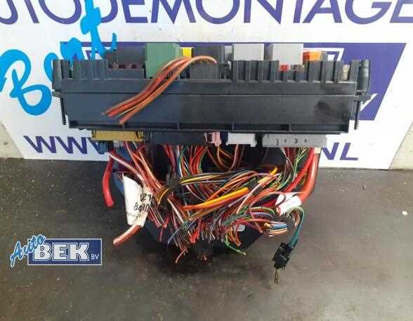 mercedes e220 fuse box diagram