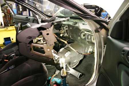 2004 dodge stratus under hood fuse box diagram