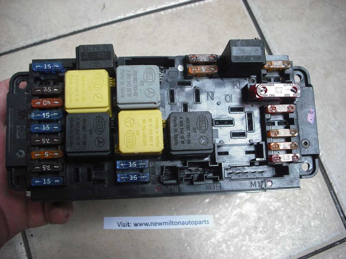 mercedes w203 fuse box diagram
