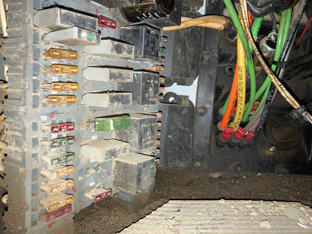 06 peterbilt fuse box diagram