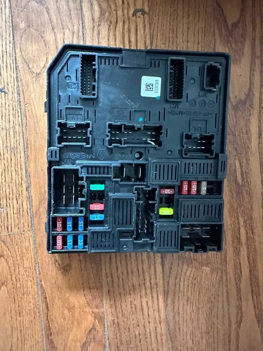 2016 nissan rogue interior fuse box diagram